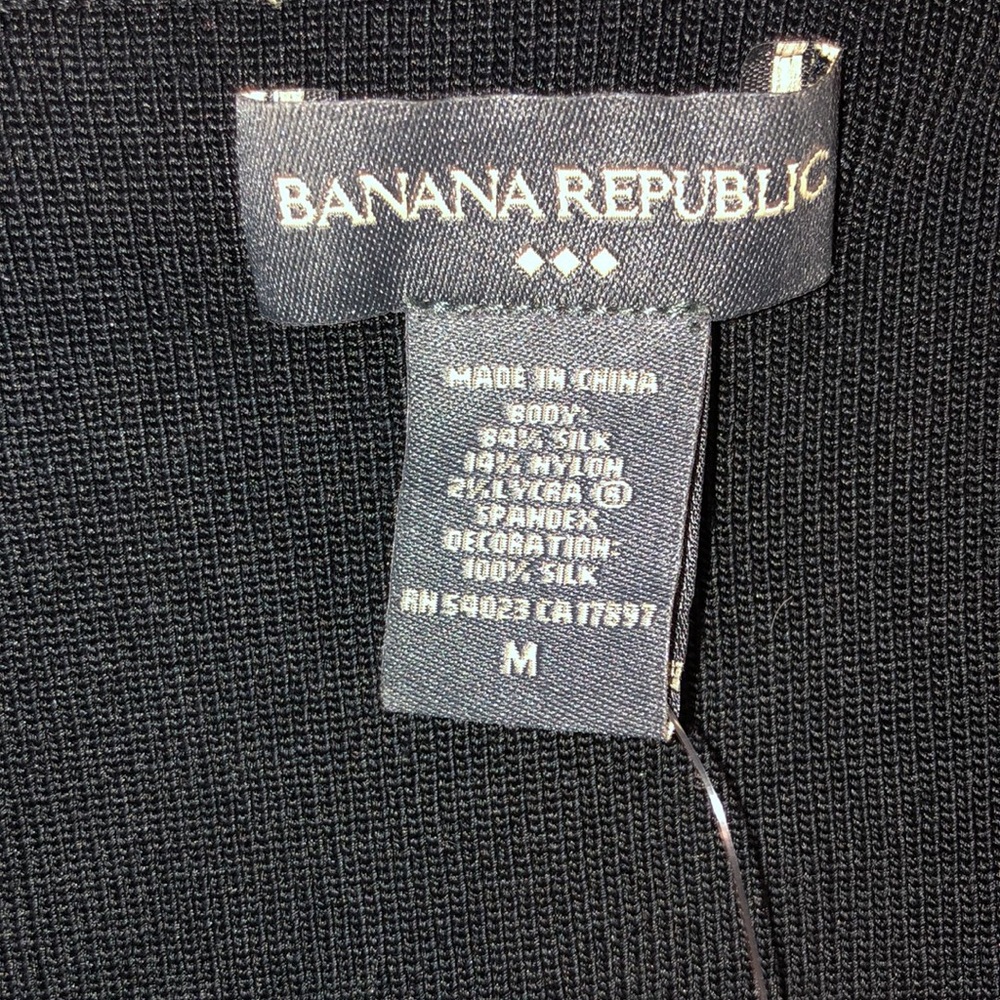 Banana Republic Factory Store Black Silk Sweater. - Picture 5 of 5